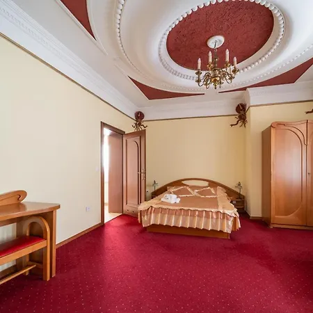 Patria Nocleg ze śniadaniem 4*