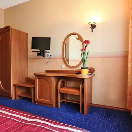 Patria فندق مبيت وإفطار كارباش